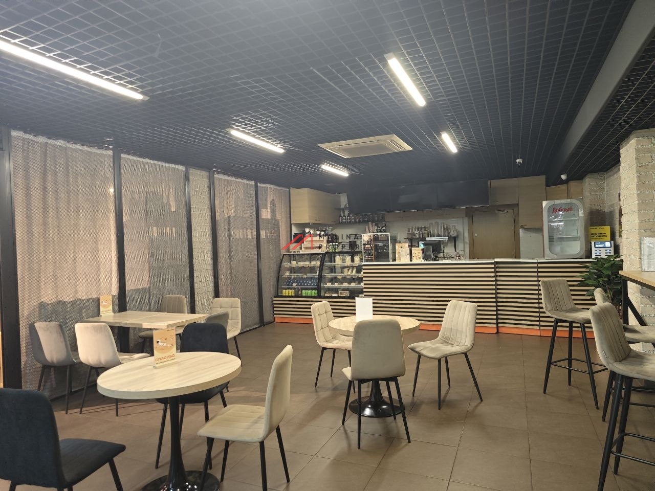 Продажа торгового помещения с арендаторами