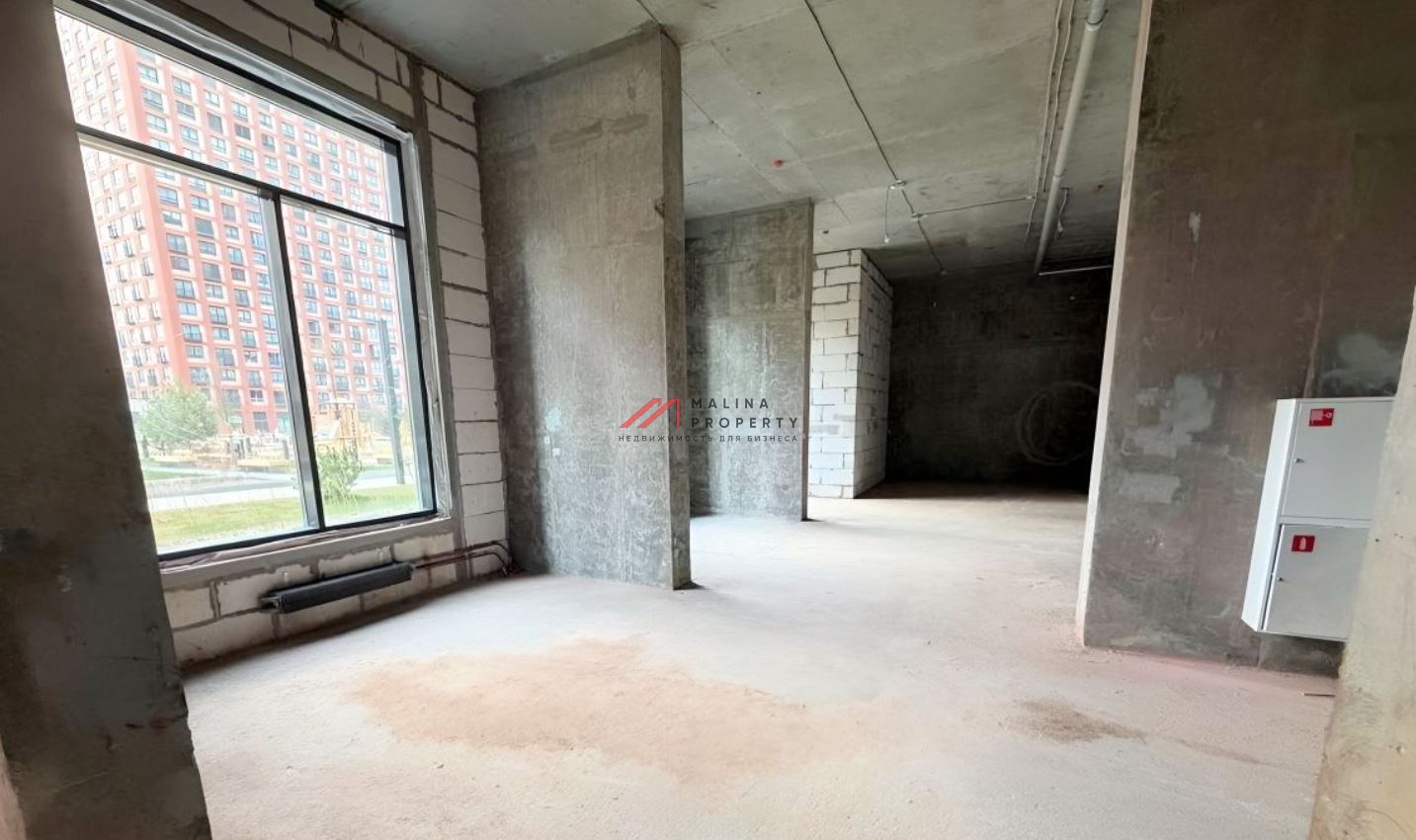 Продажа торгового помещения в ЖК "Барклая 6"