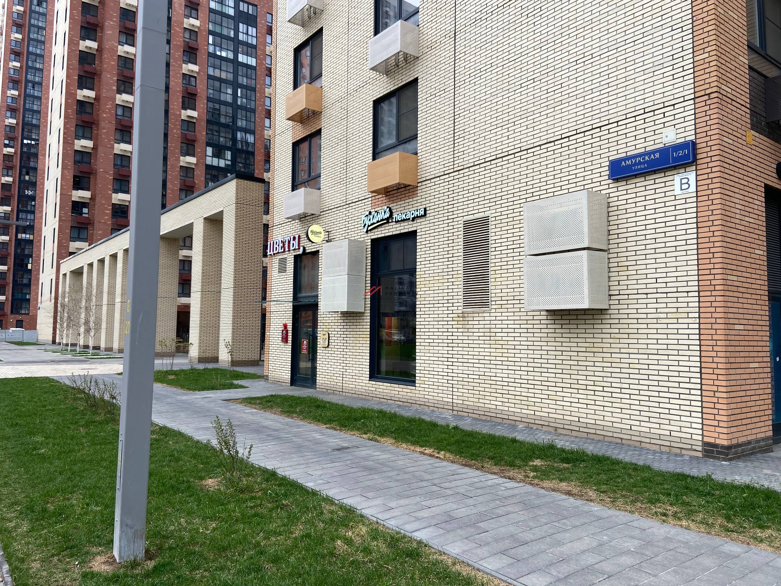 Продажа помещения на Амурской с арендаторами (1я линия)