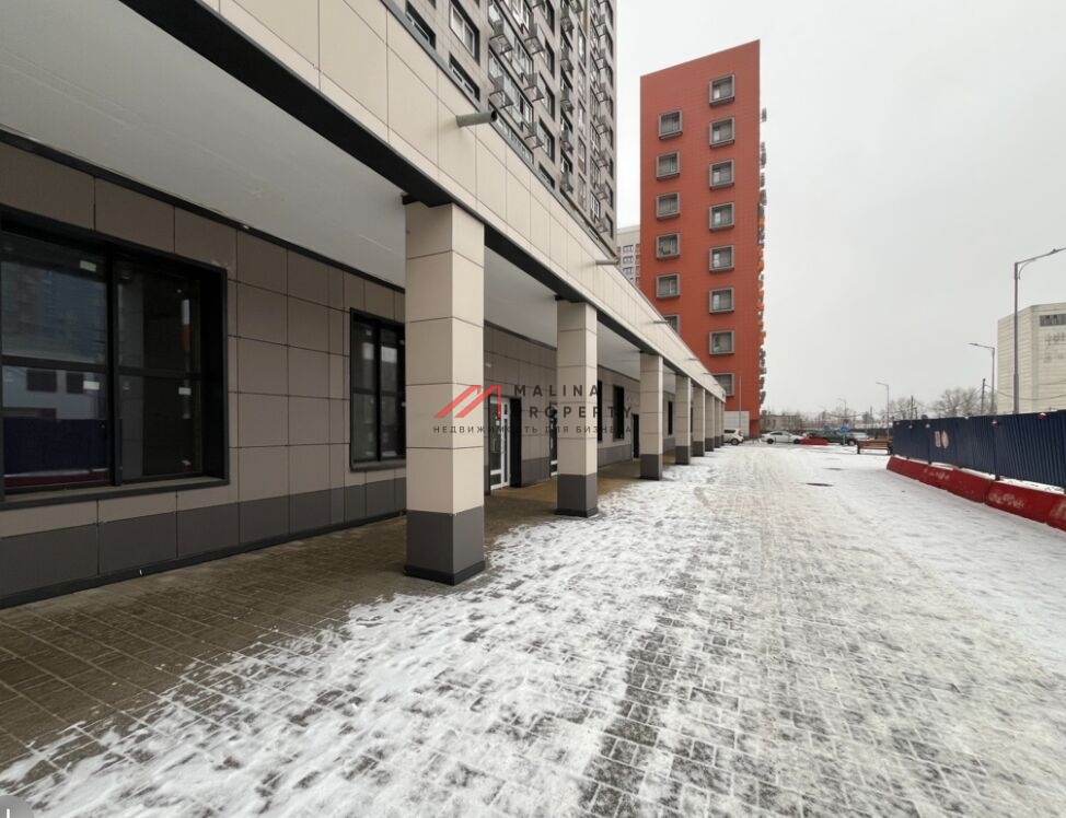 Продажа торгового помещения с супермаркетом Верный