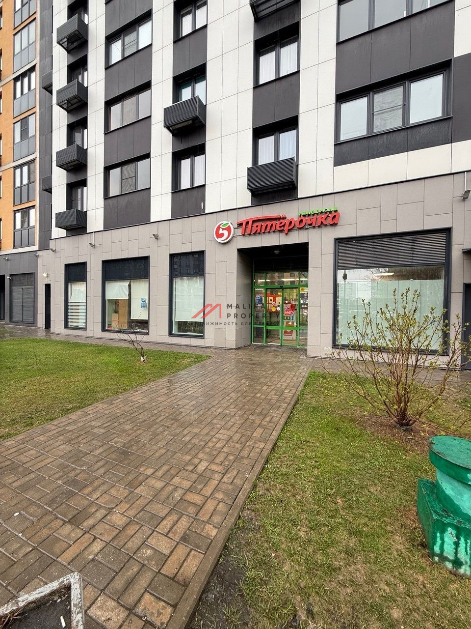 Аренда торгового помещения в ЖК "Лучи" 