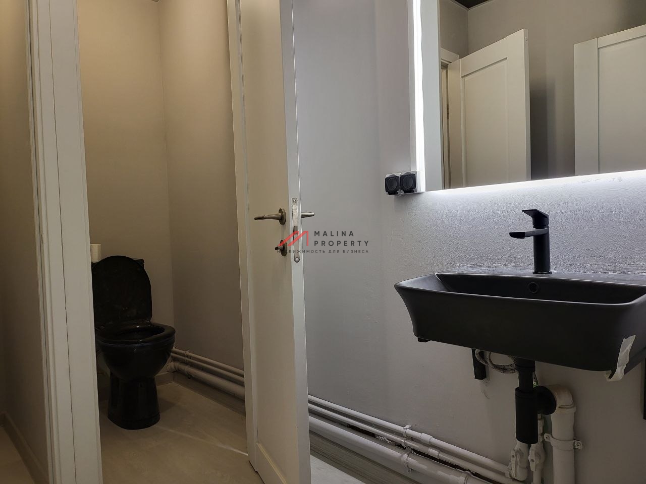 Продажа помещения на выходе из метро Маяковская