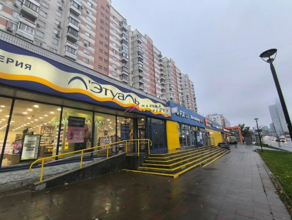 Аренда торгового помещения на Народного Ополчения