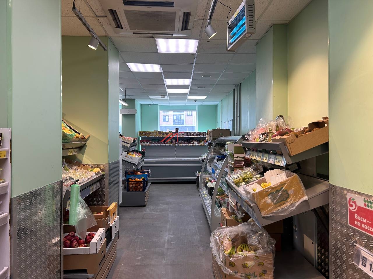 Аренда торгового помещения в ЖК "Лучи" 