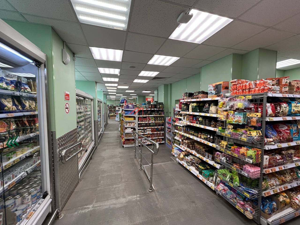 Аренда торгового помещения в ЖК "Лучи" 