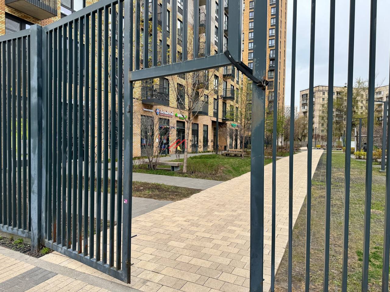 Продажа торгового помещения с арендатором в ЖК "Лефортово парк" 