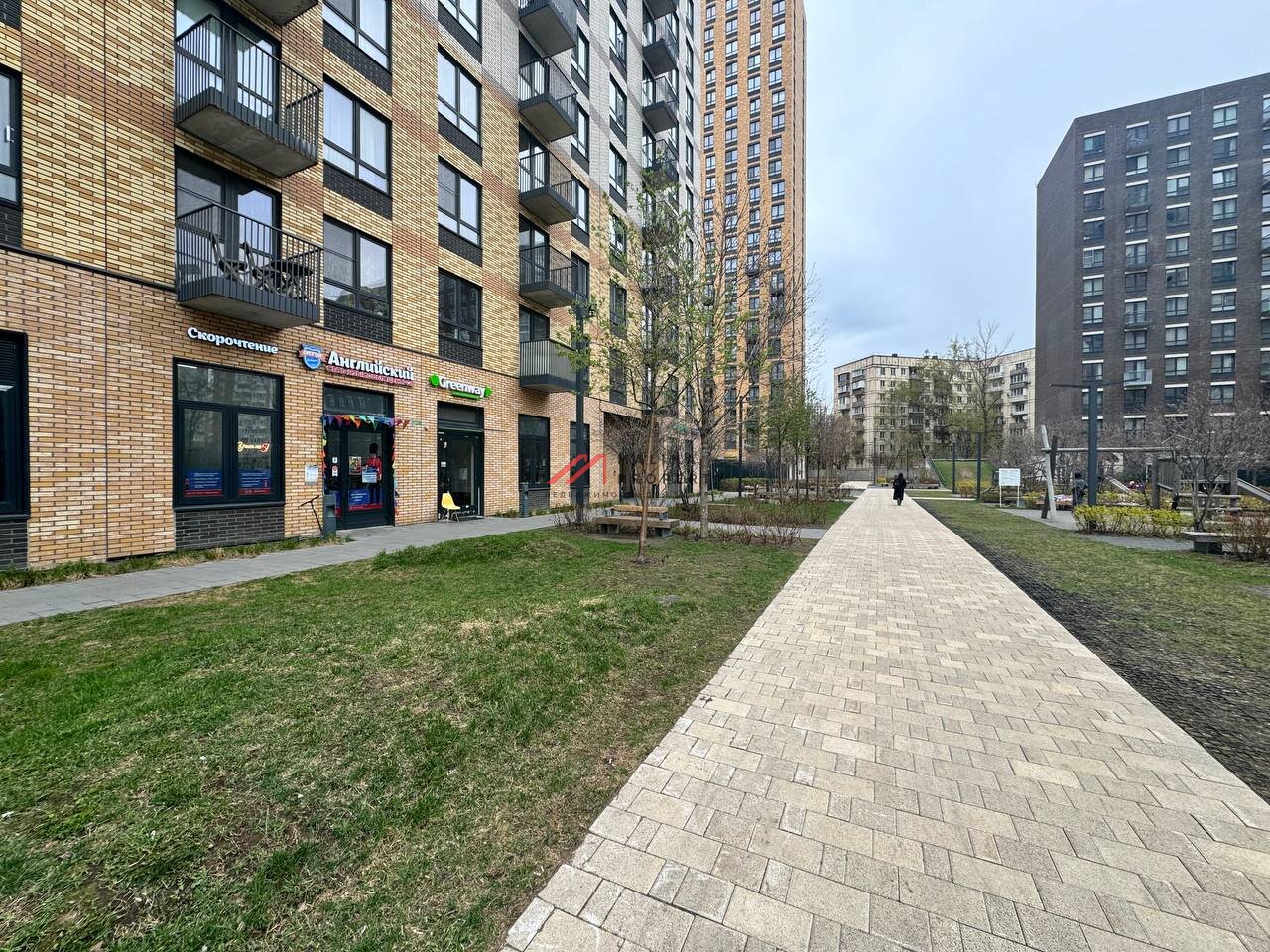 Продажа торгового помещения с арендатором в ЖК "Лефортово парк" 