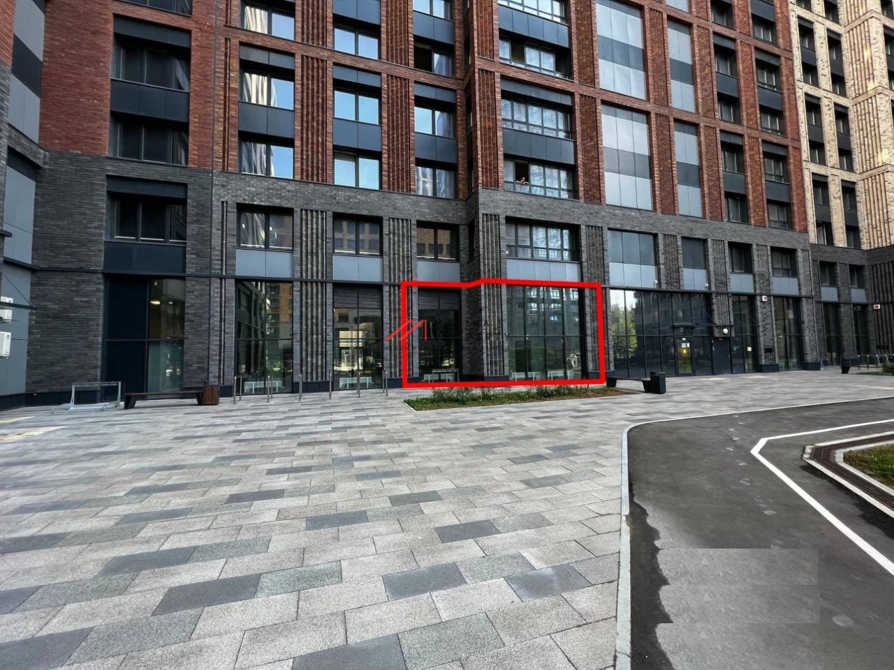 Аренда торгового помещения в ЖК "Мой адрес на Клинской" 