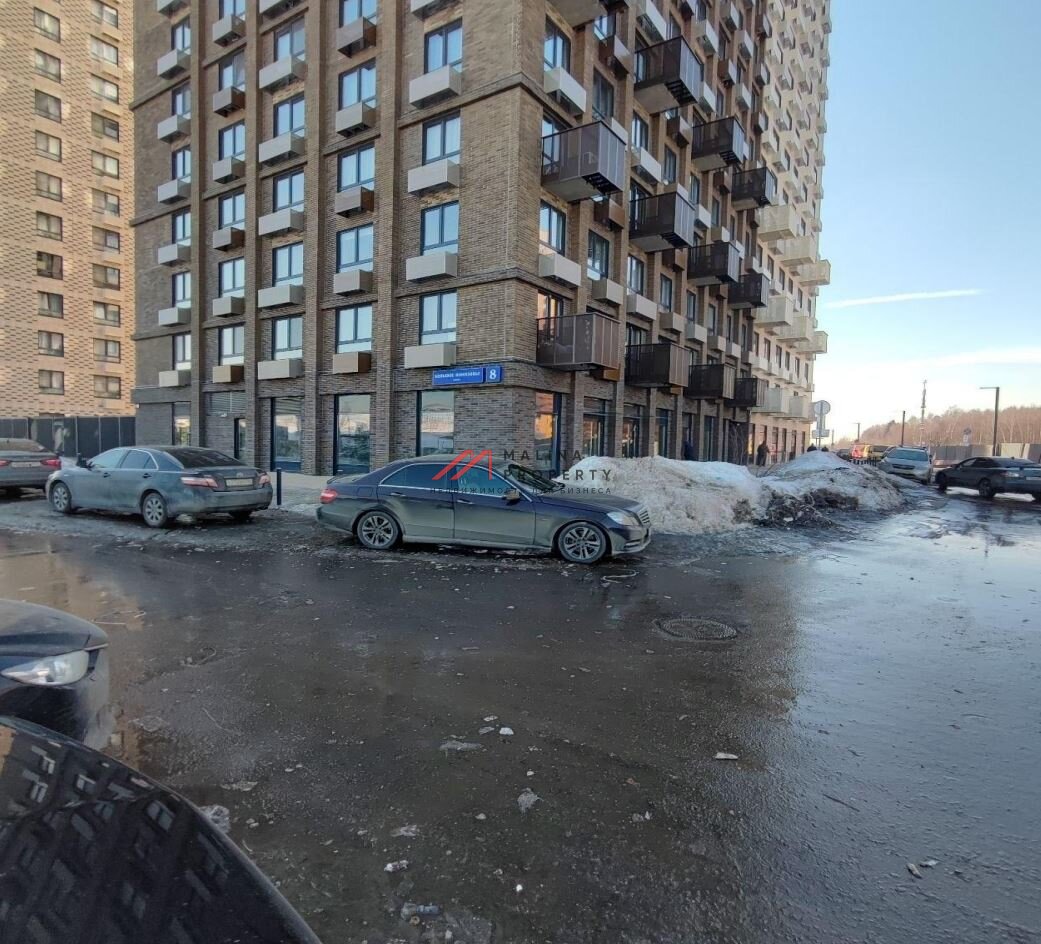 Продажа торгового помещения в ЖК "Филатов Луг"