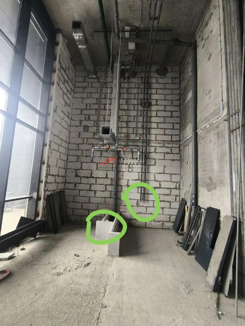 Аренда помещения на 1-й линии ЖК