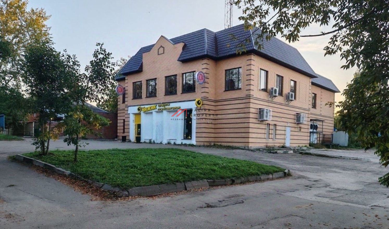 Продажа здания с арендаторами в г. Луховицы