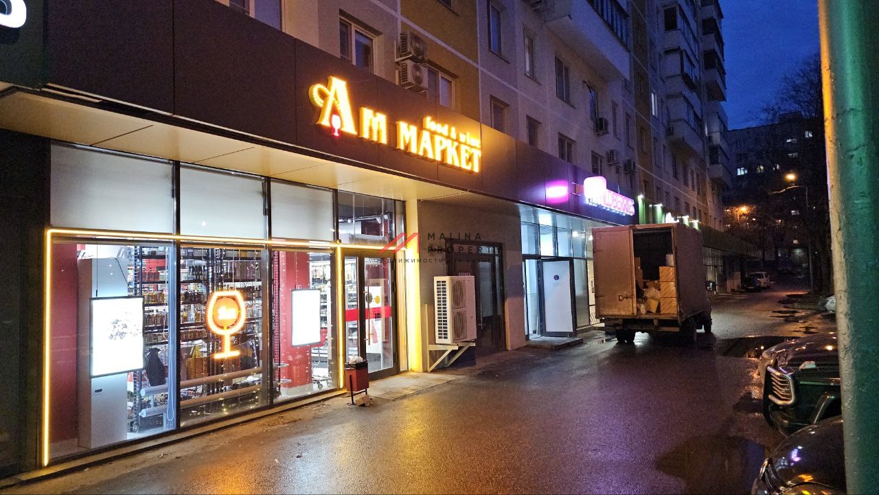 Аренда торгового помещения в плотном спальнике 