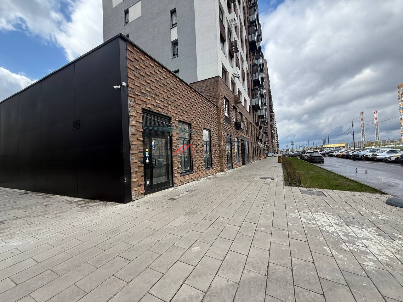 Аренда помещения в стилобате в ЖК "Пригород Лесное"