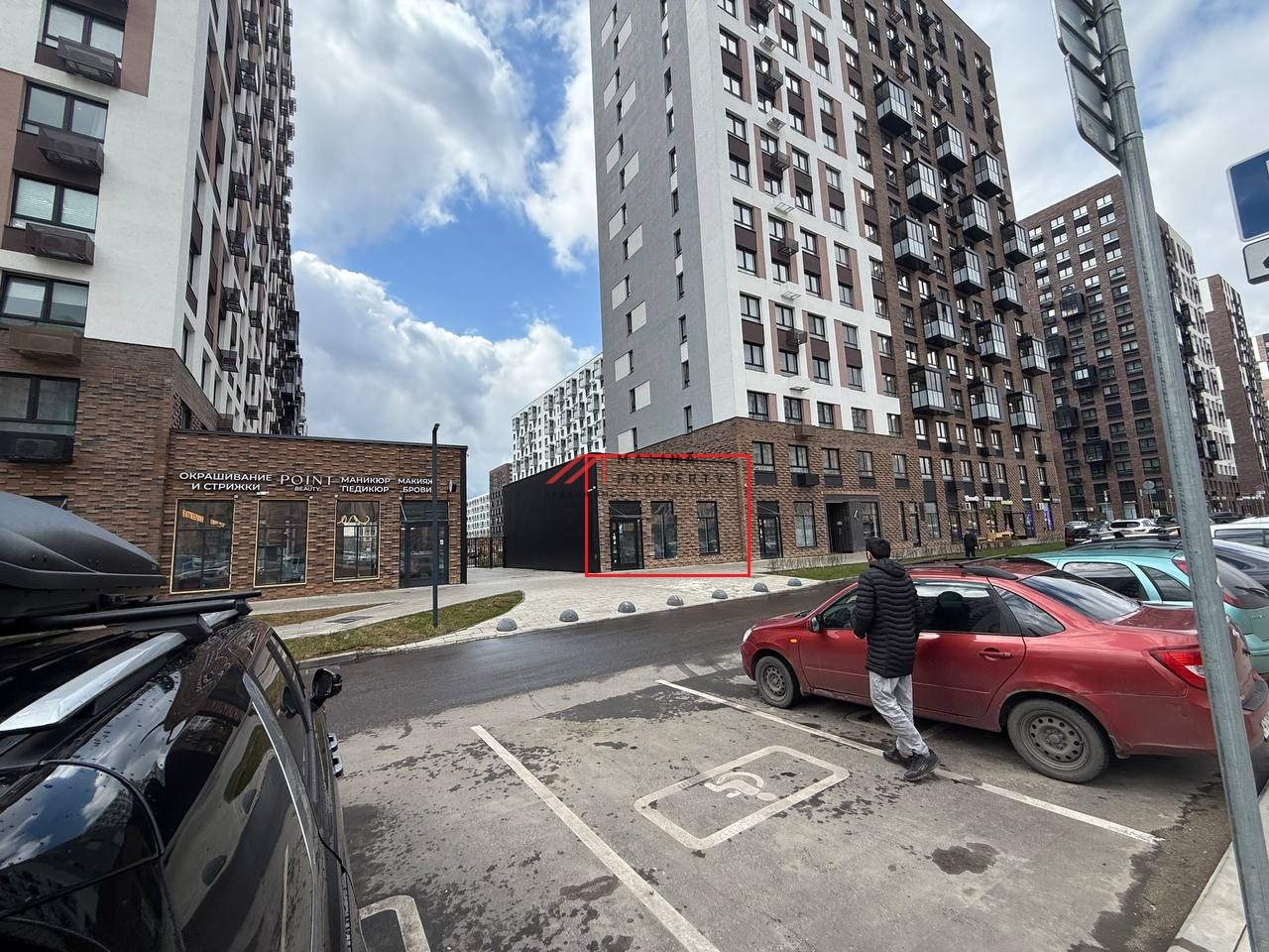 Аренда помещения в стилобате в ЖК "Пригород Лесное"