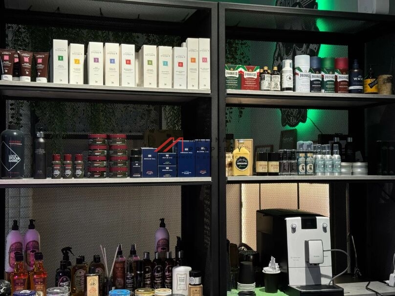 Продажа помещения с арендатором барбершоп Borodach