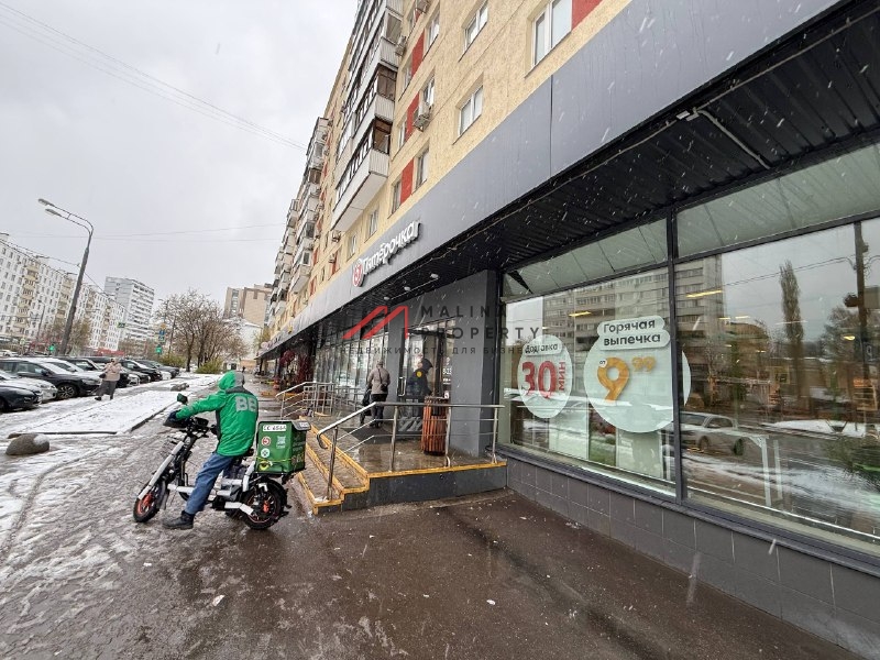 Продажа помещения с арендаторами у метро Проспект Мира