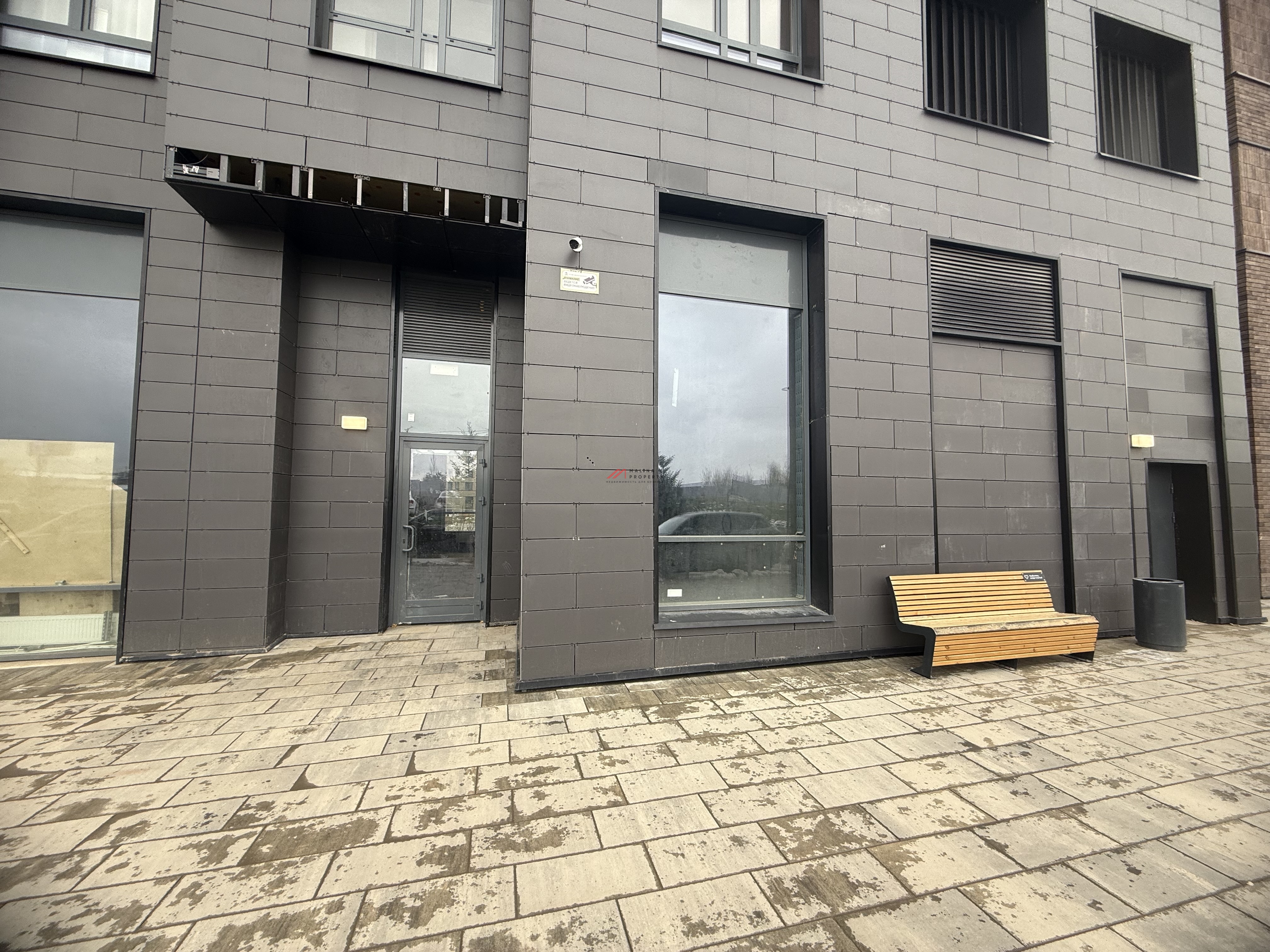 Продажа помещения в жилом комплексе Заречье парк