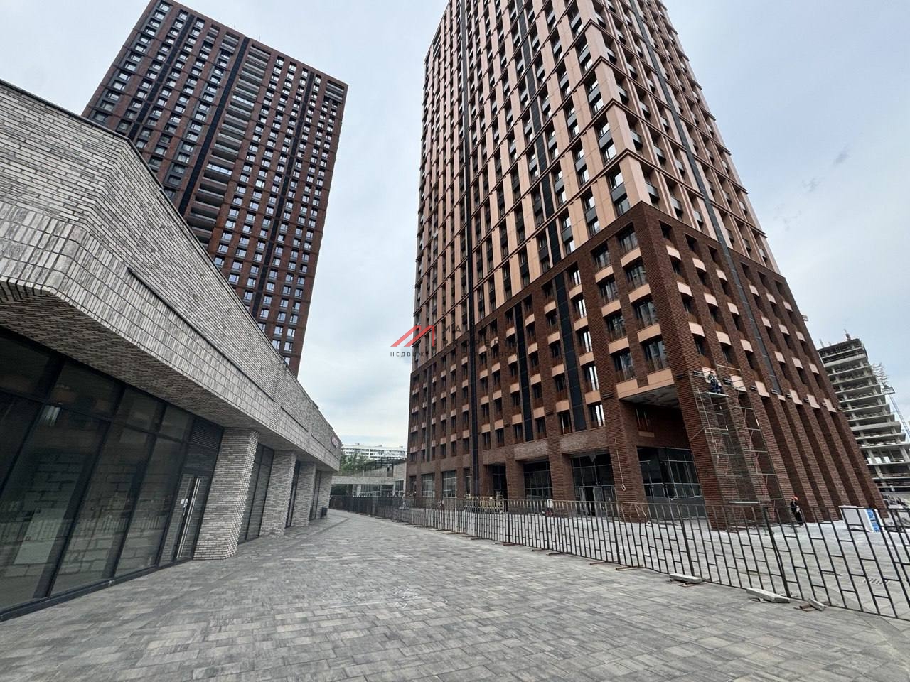 Аренда торгового помещения в ЖК "EVER". 