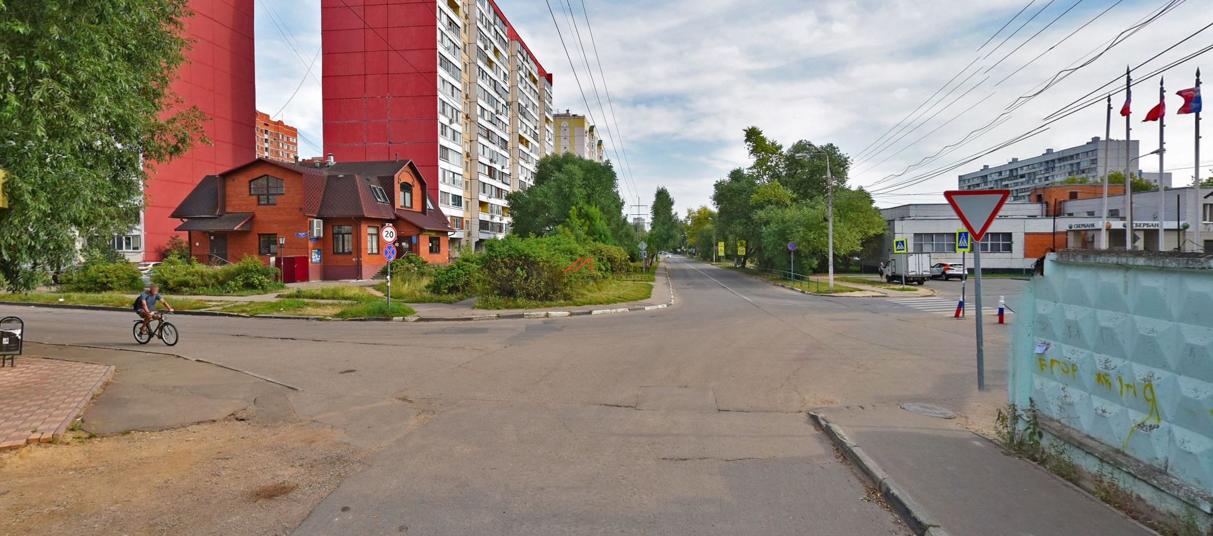 Продажа здания с арендаторами в г. Лобня