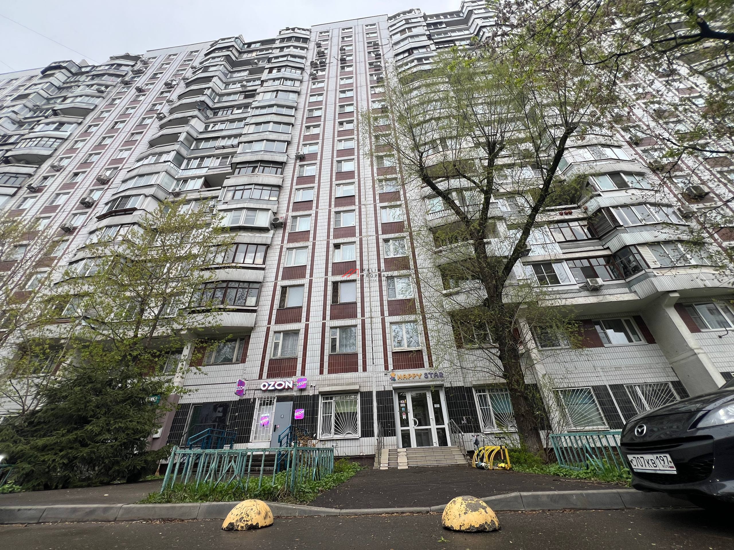 Продажа торгового помещения с арендаторам Озон