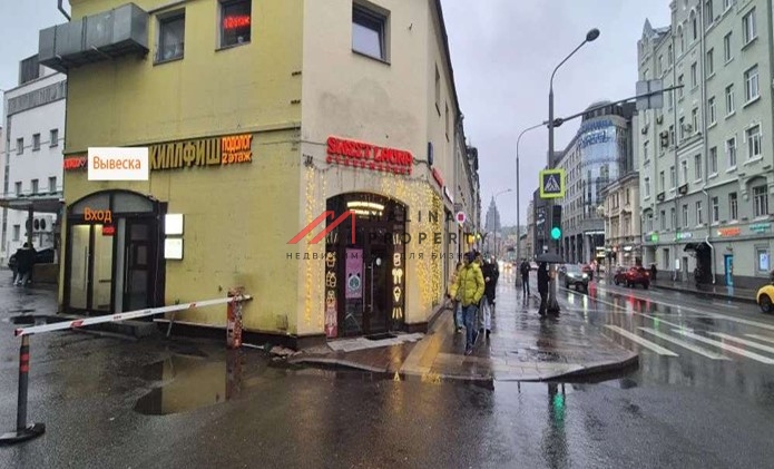 Аренда торгового помещения у метро Менделеевская 