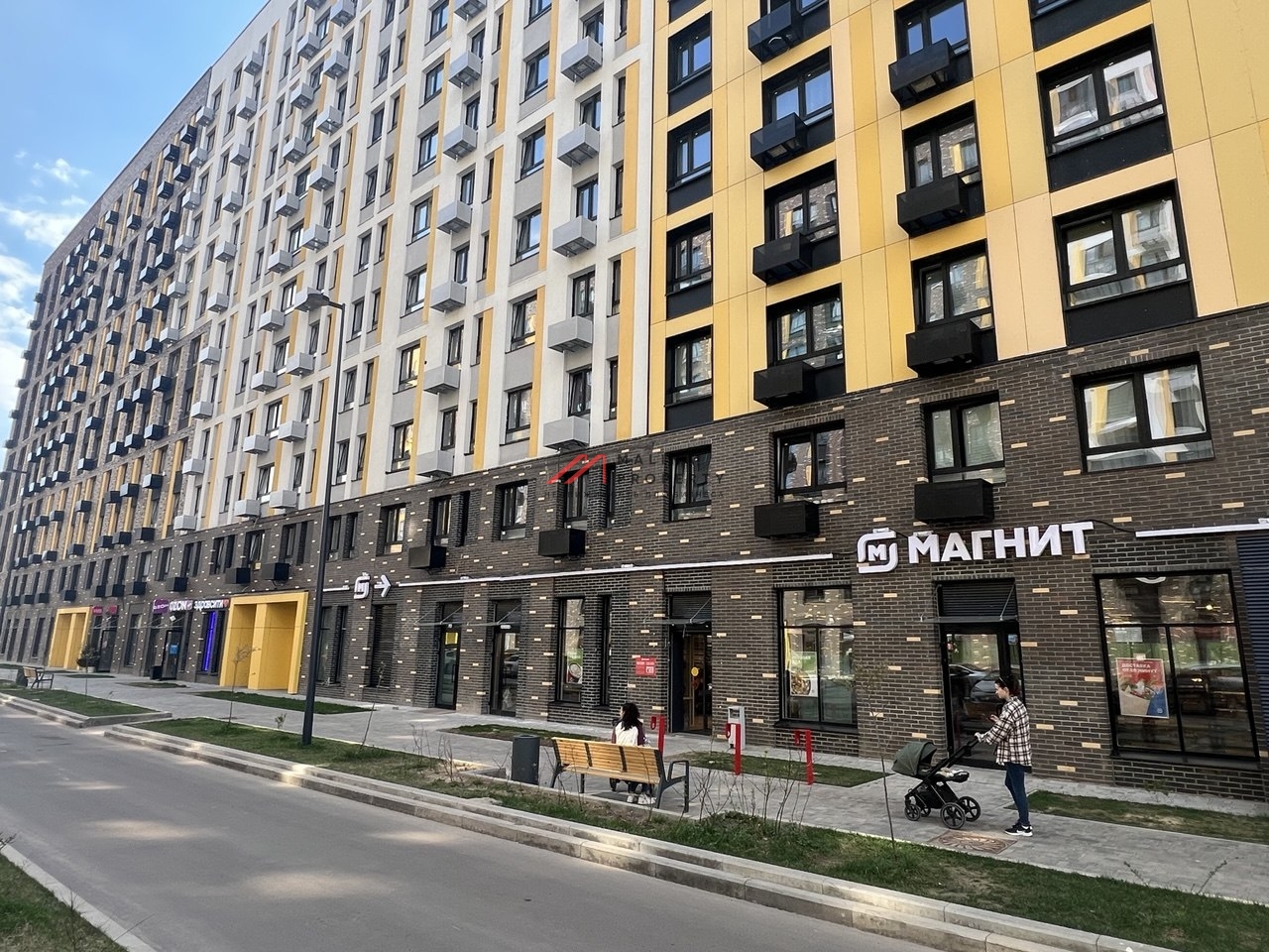 Продажа помещения с сетевыми арендаторами 