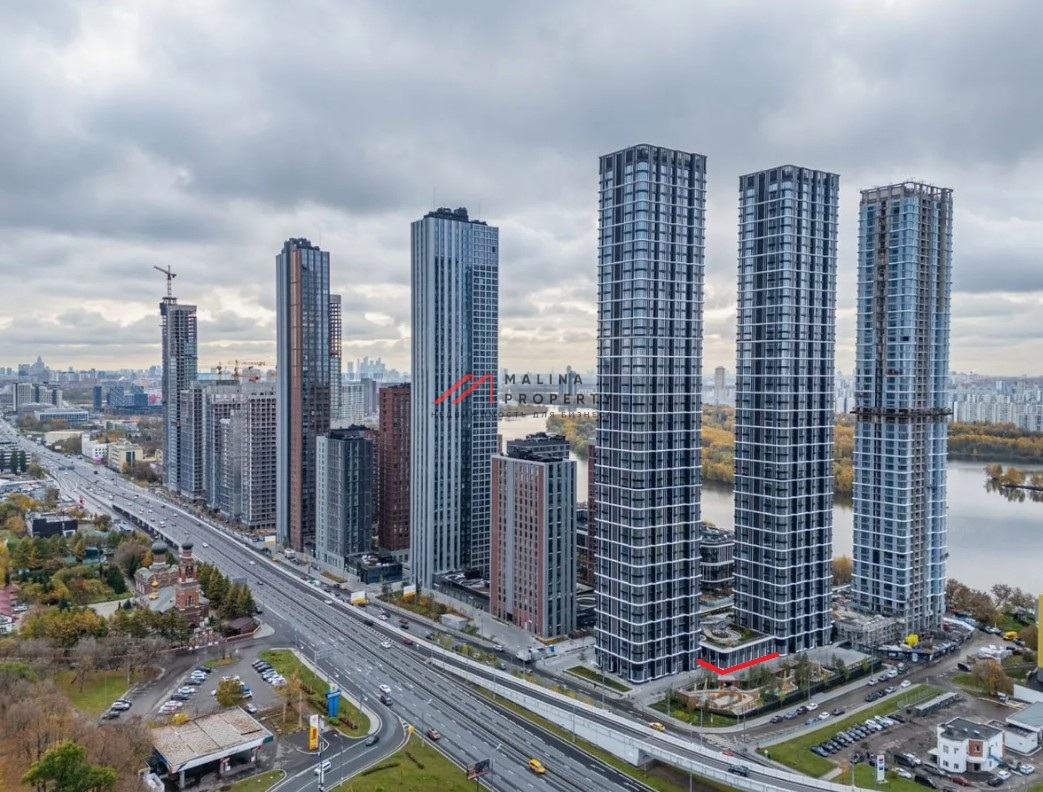 Продажа торгового помещения с супермаркетом Перекресток