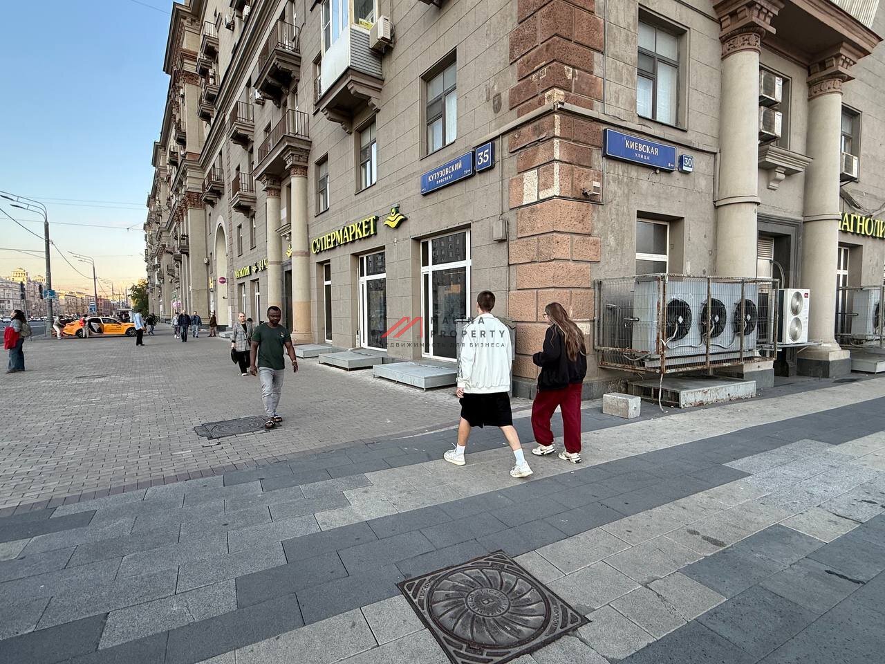 Продажа помещения с арендатором Магнолия на Кутузовском проспекте