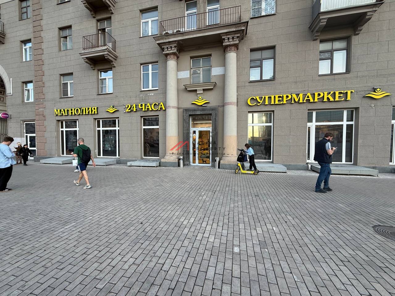 Продажа помещения с арендатором Магнолия на Кутузовском проспекте