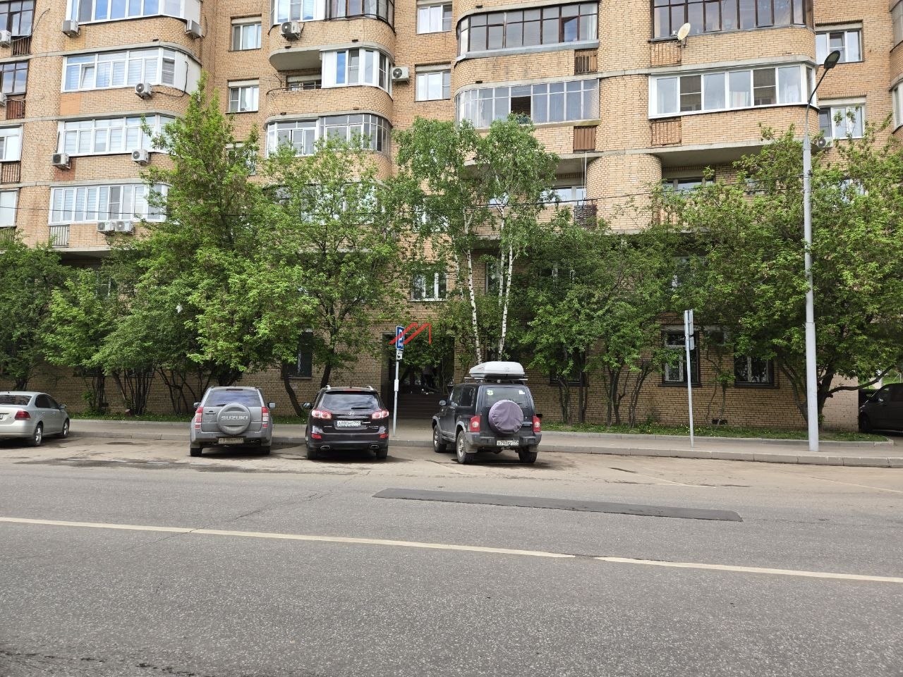 Продажа нежилого помещения на Карельском бульваре