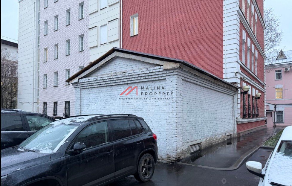 Продажа здания на Трубной