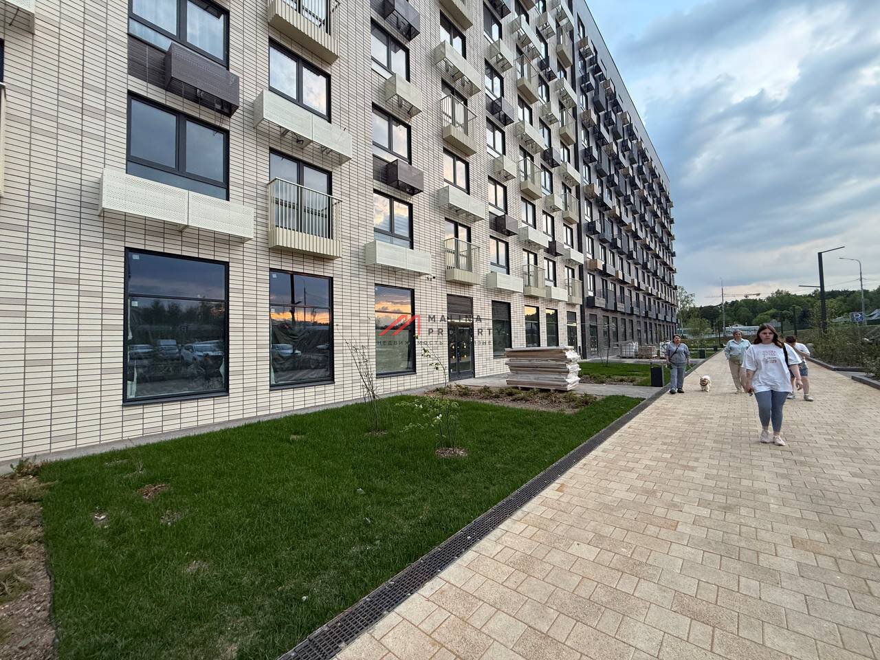 Продажа помещения c арендатором, окупаемость 10 лет