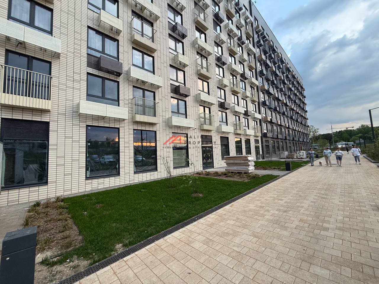 Продажа помещения c арендатором, окупаемость 10 лет