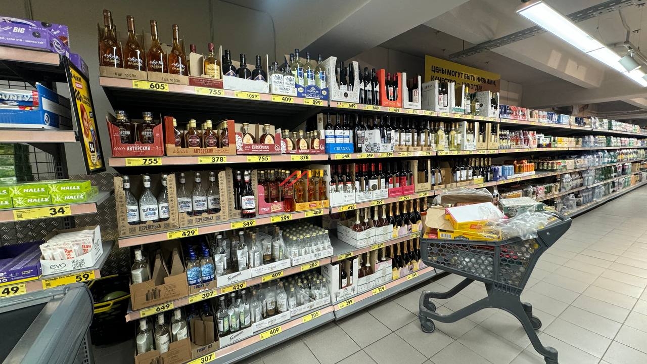 Продажа торгового помещения с арендаторами 