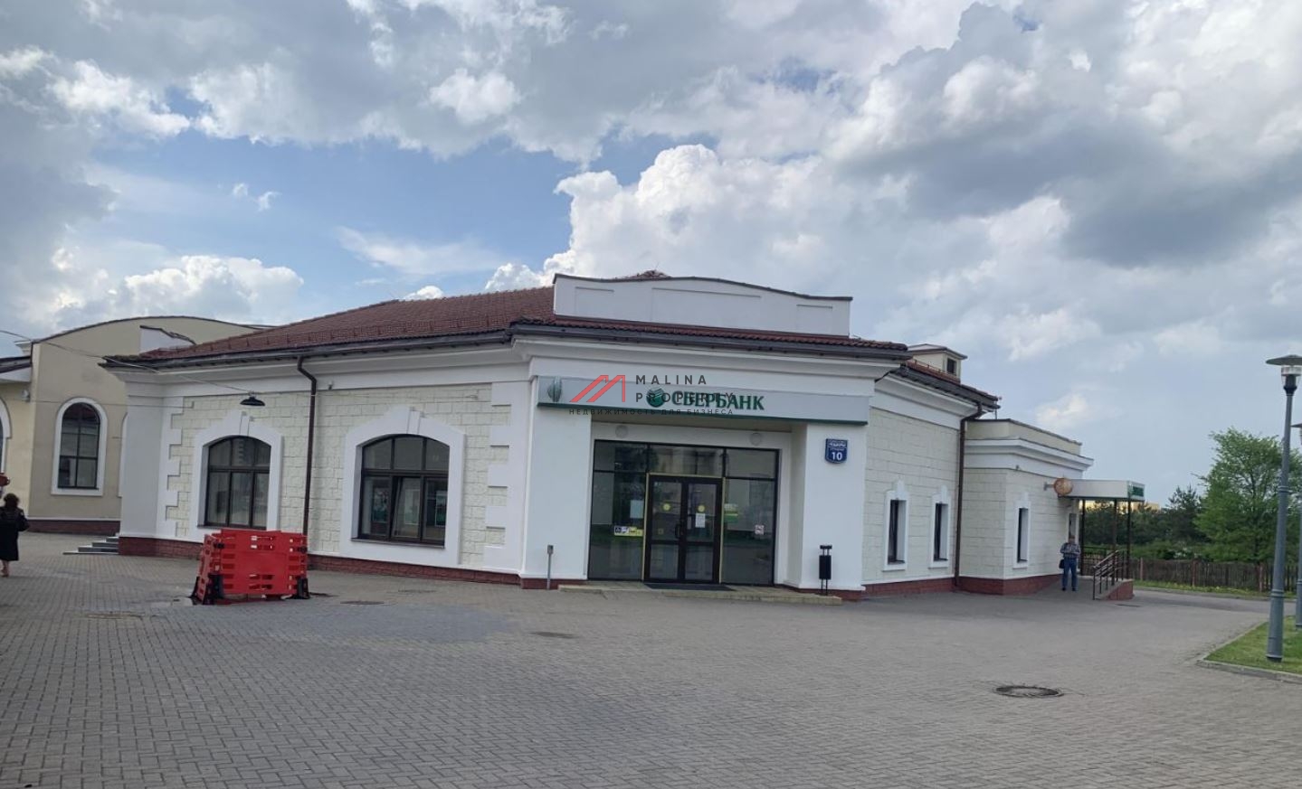 Продажа торгового помещения с Сбербанком в г. Истра