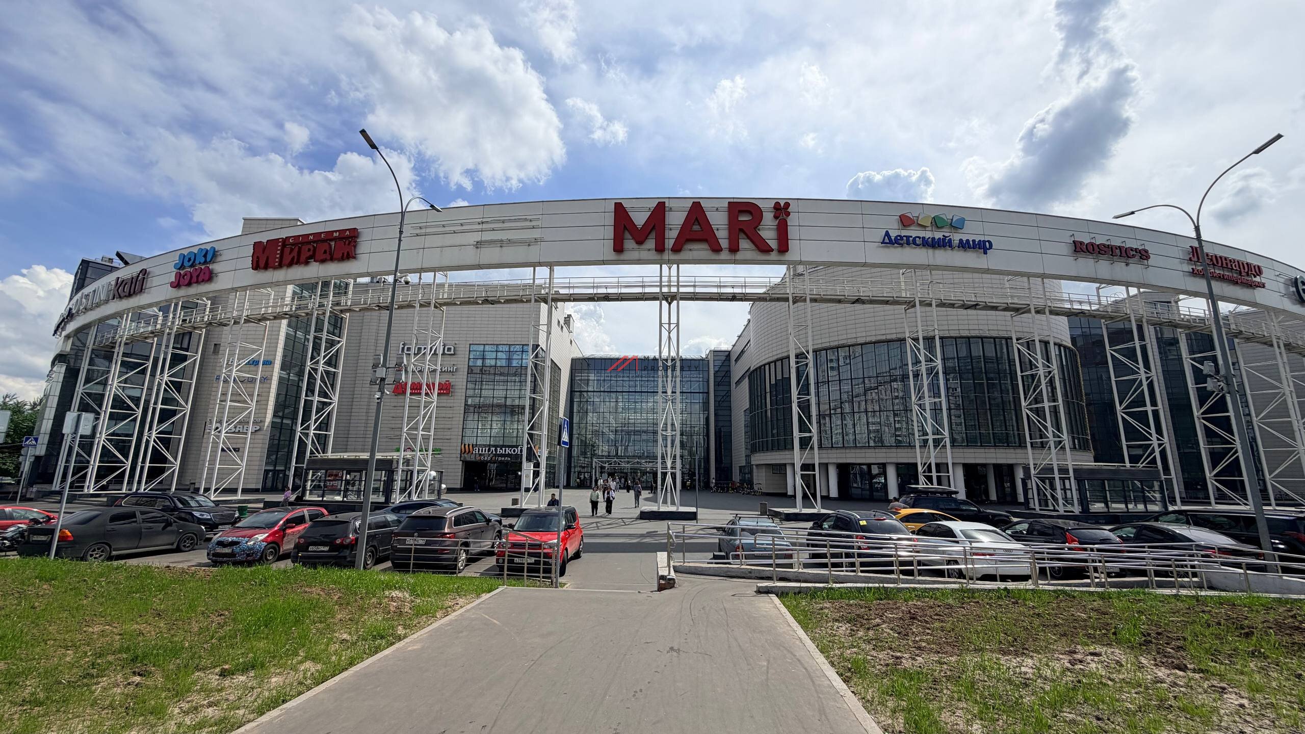 Продажа торгового центра MARI