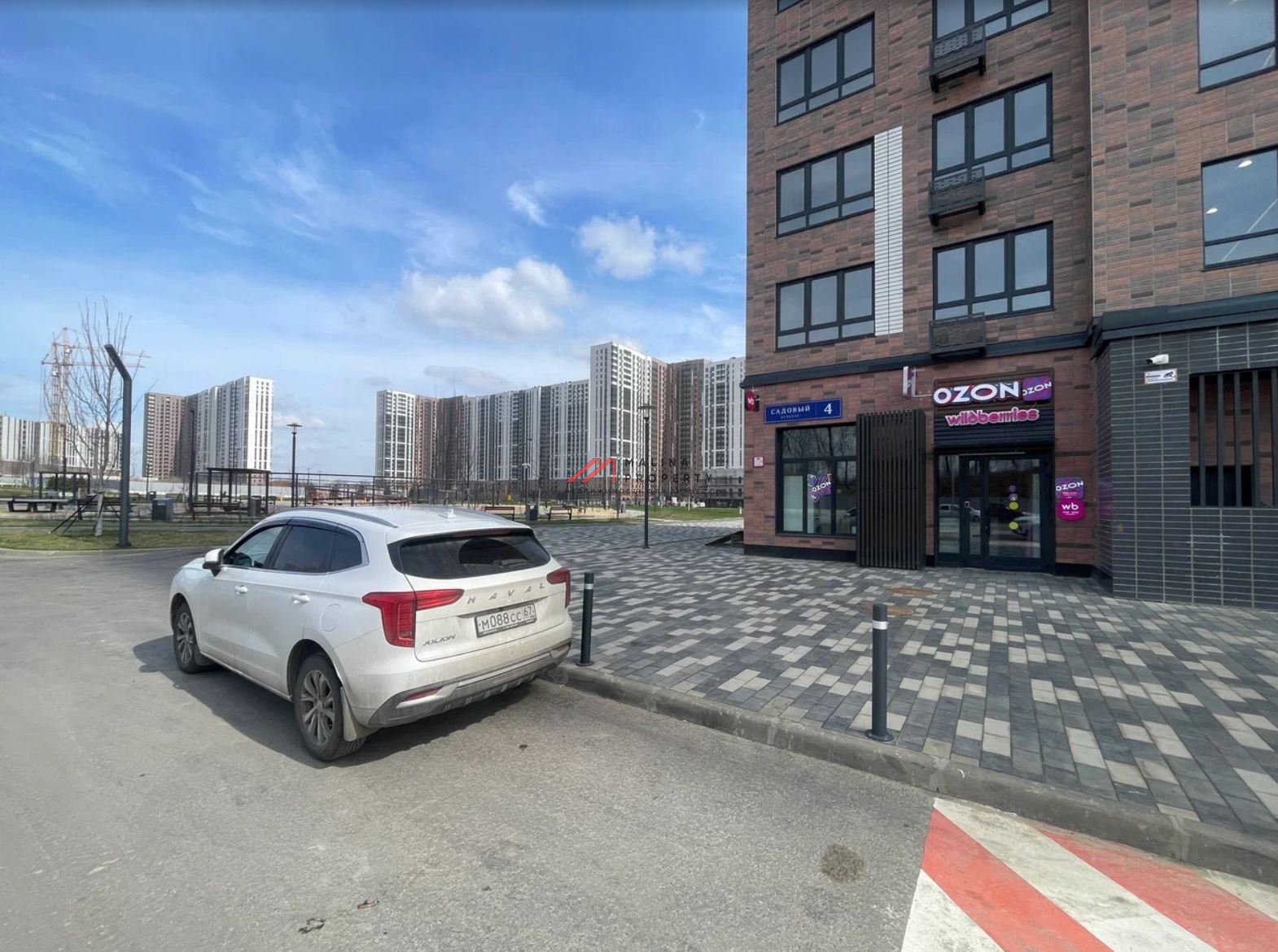 Продажа торгового помещения с арендатором  в ЖК "1-й Южный" 