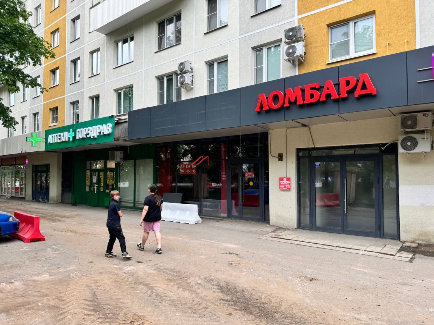 Аренда торгового помещения в плотном спальнике 