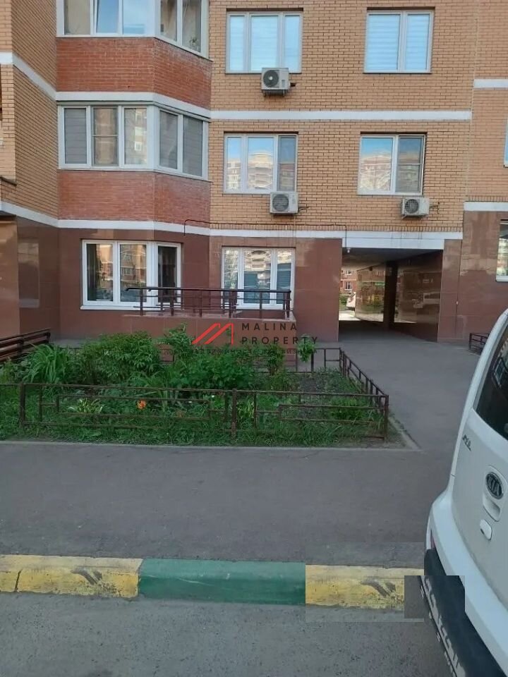 Продажа помещения с арендатором в ЖК "Зелёные аллеи" 