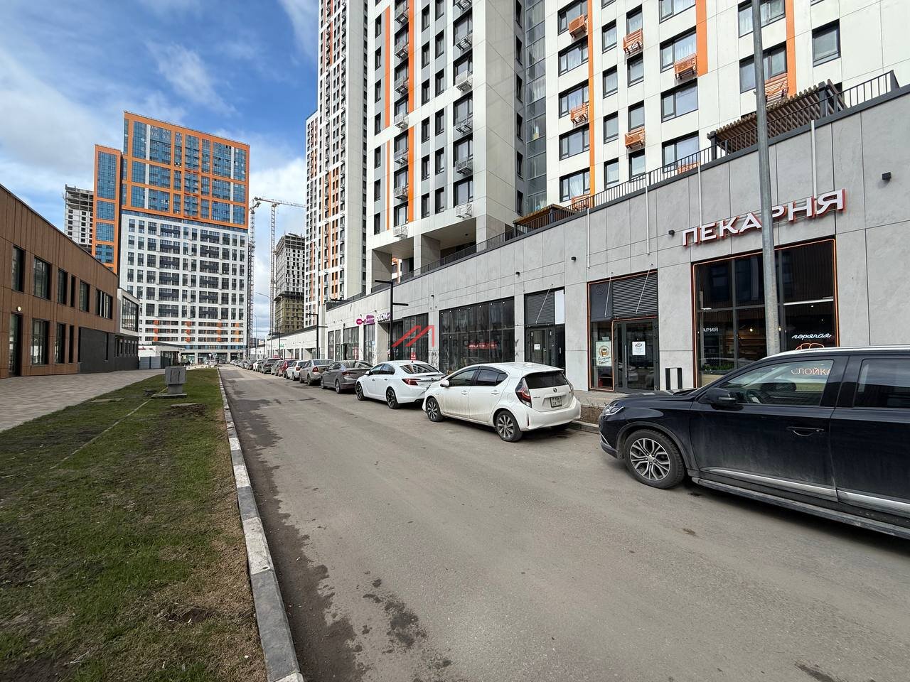 Продажа помещения с арендатором ПВЗ в ЖК "Спутник"