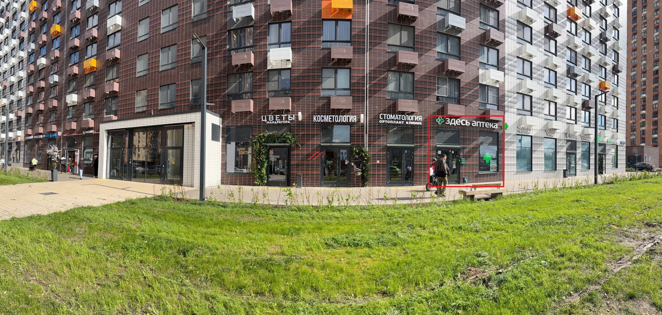 Аранде торгового помещения в ЖК "Амурский парк" 