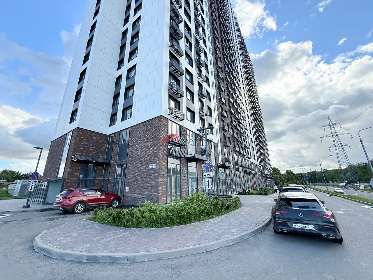 Продажа помещения с аптекой ЗдравСити