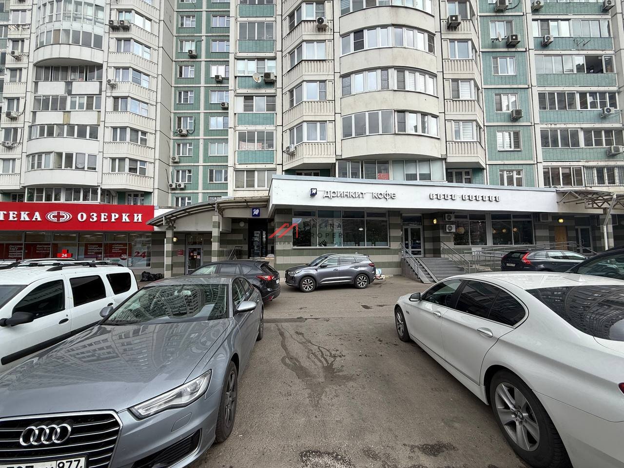 Продажа торгового помещения с арендатором Дринкит 