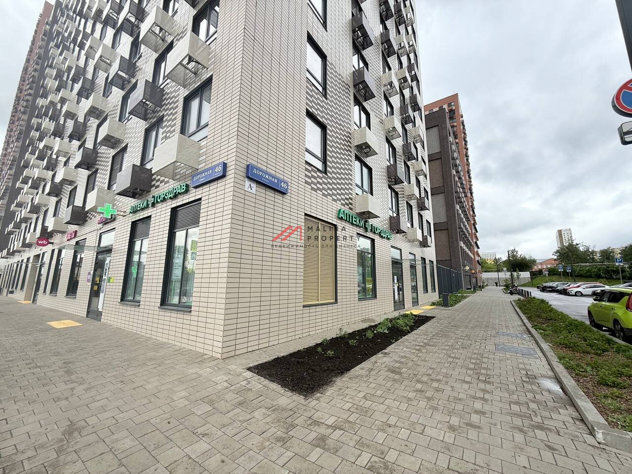 Продажа нежилого помещения в ЖК "Ютаново"