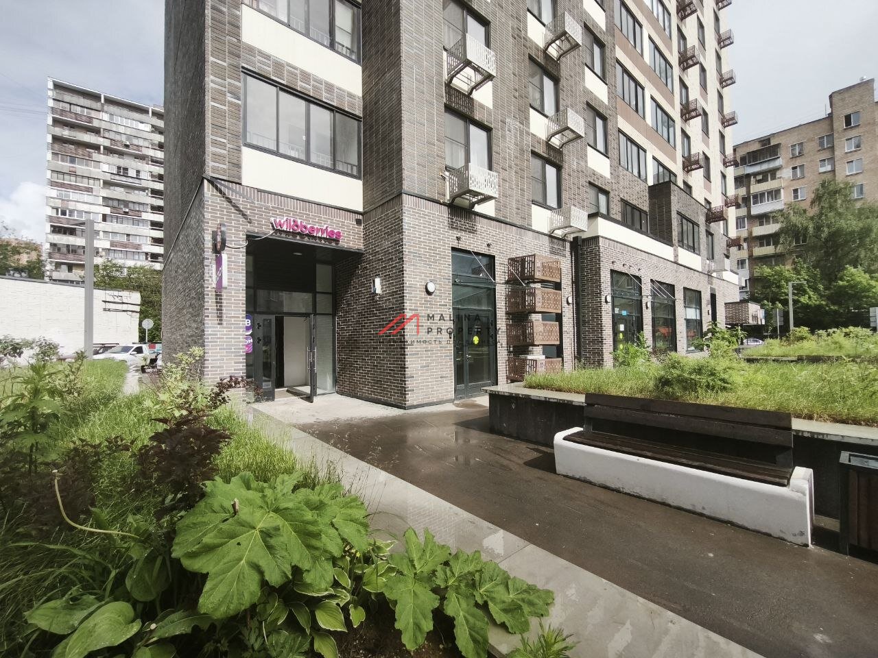Продажа помещения с пвз "Wildberries" в новом доме в Москве