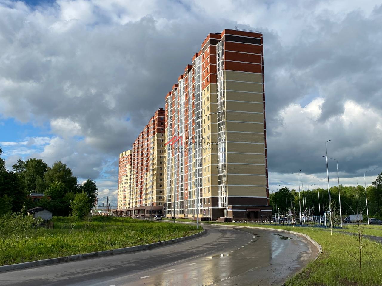 Продажа помещения с магазином Винлаб в ЖК "Оптима" 