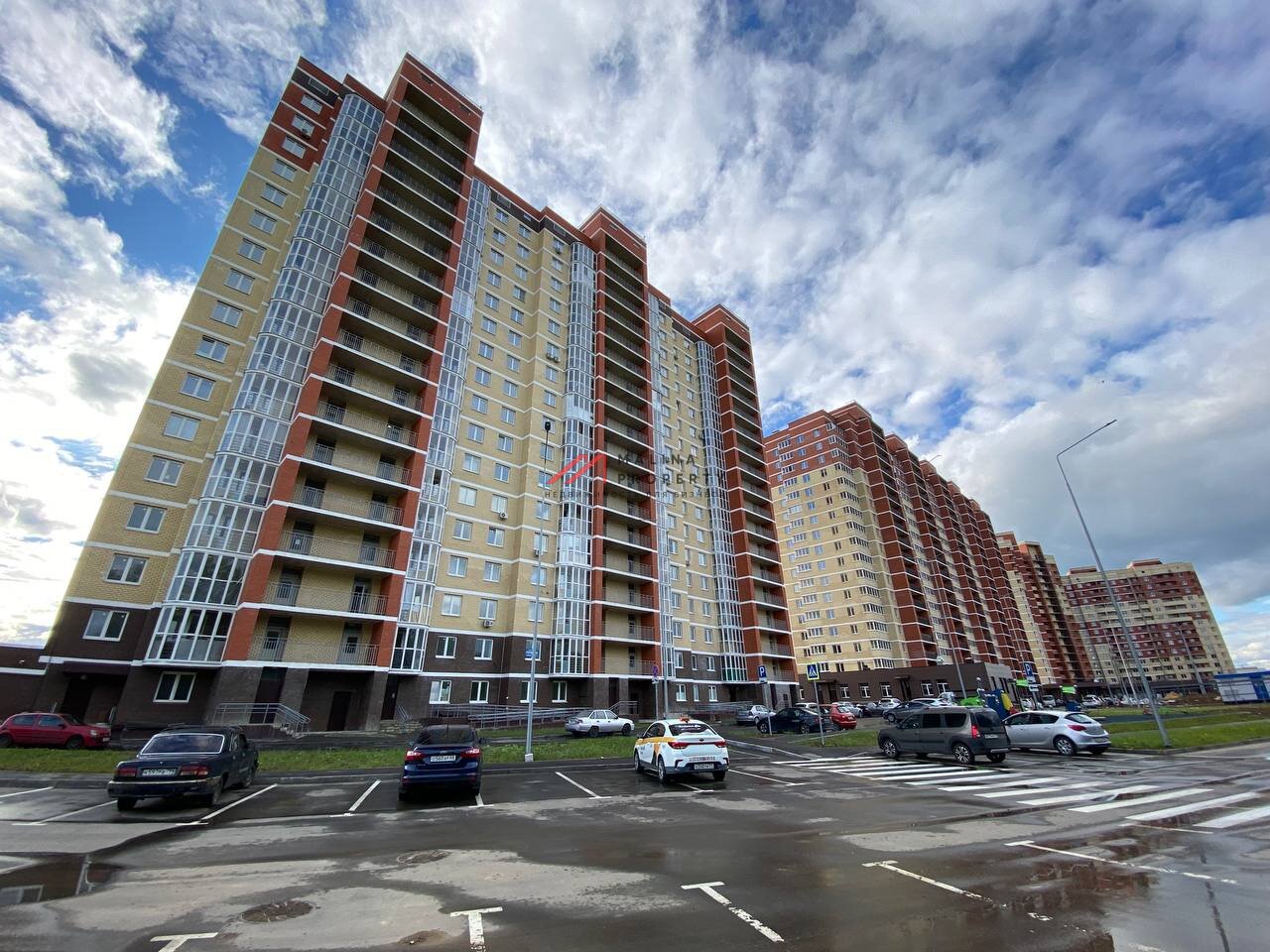 Продажа помещения с магазином Винлаб в ЖК "Оптима" 