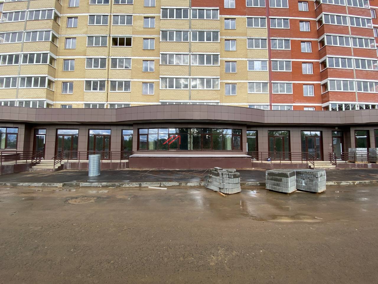 Продажа помещения с магазином Винлаб в ЖК "Оптима" 