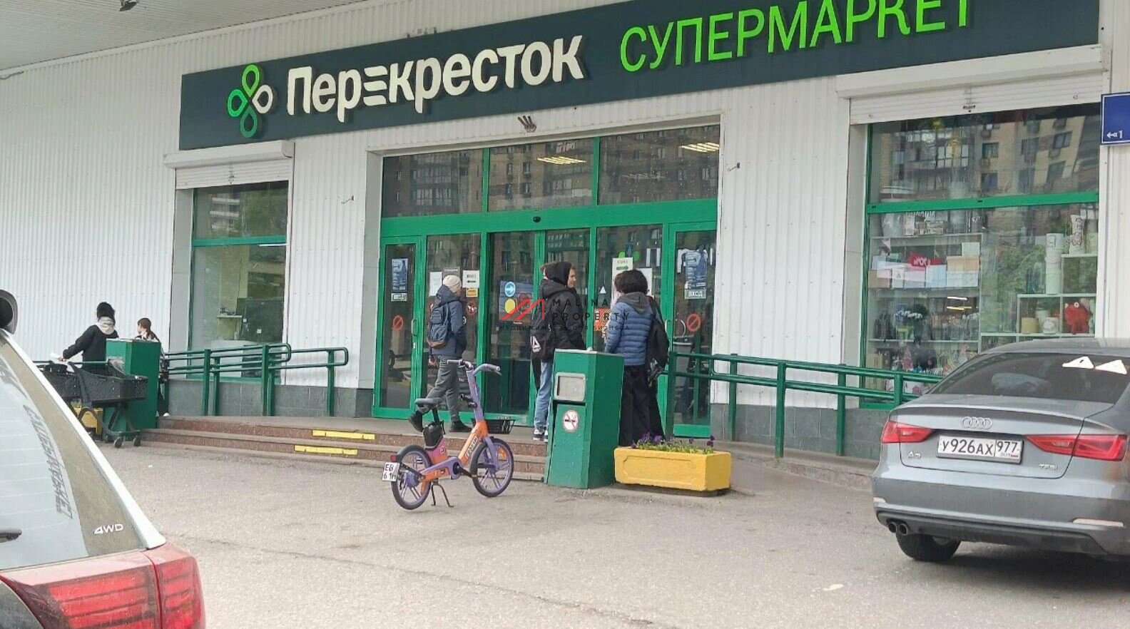 Продажа торгового центра "Петровский" у м. Новопеределкино