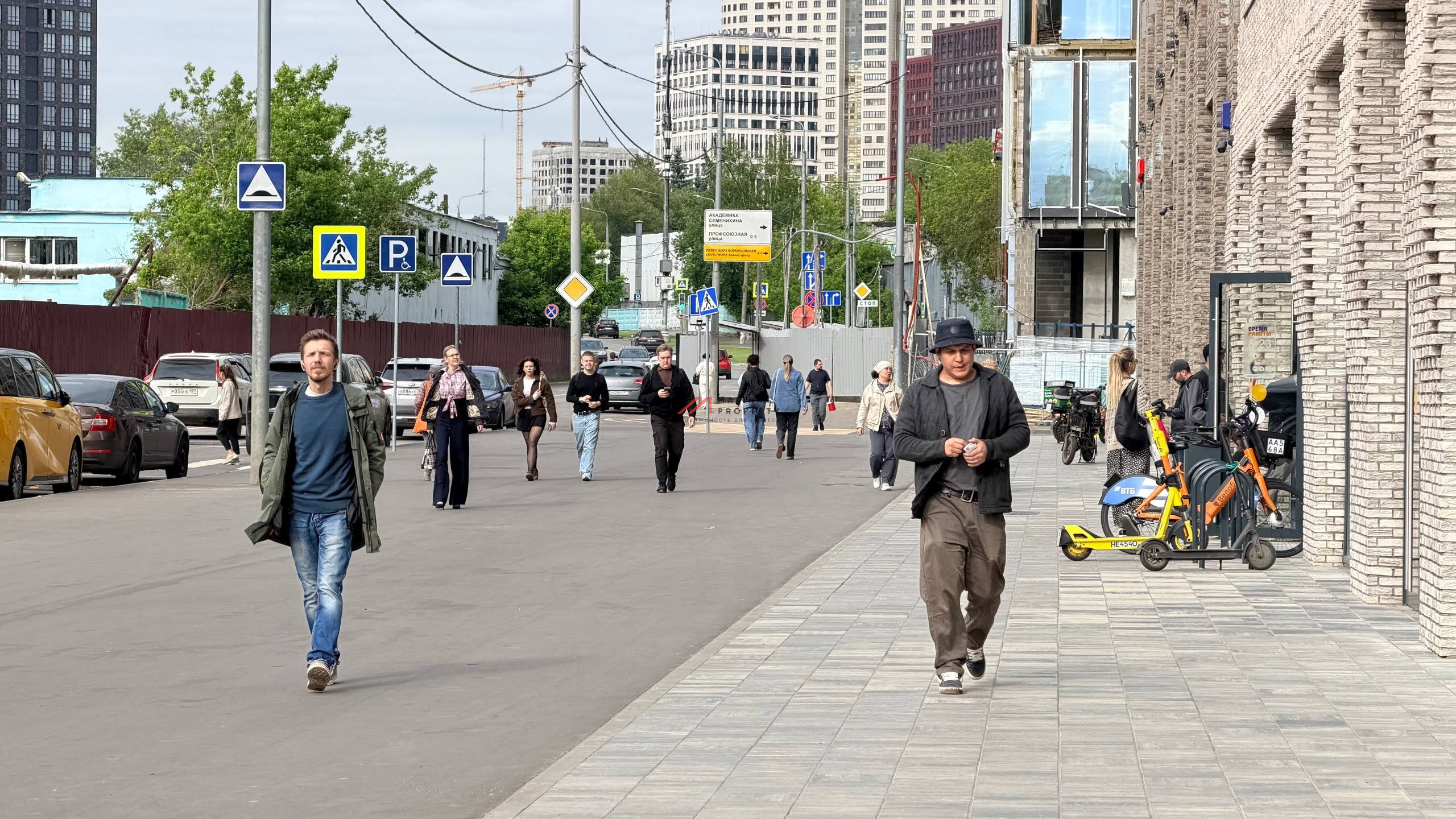 Аренда помещения в ЖК бизнес класса на 1-й линии.